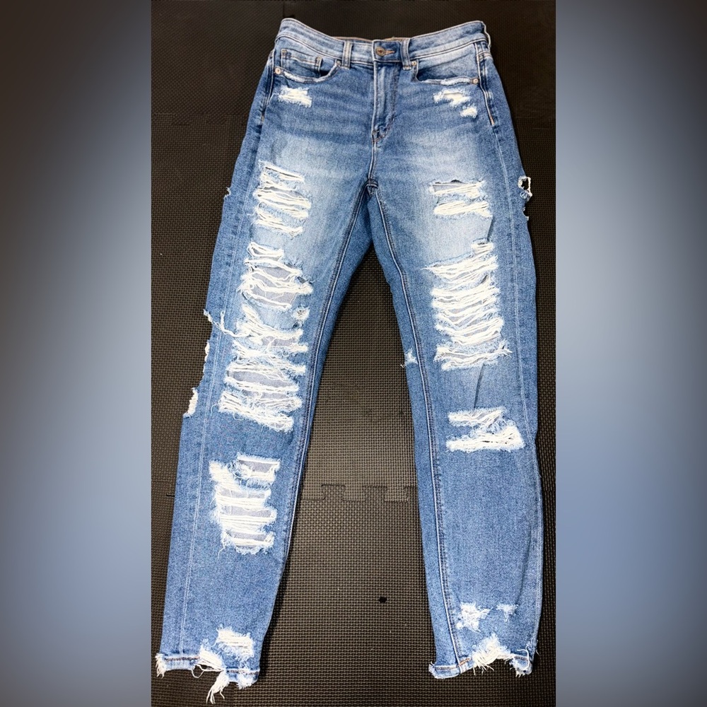 American Eagle Outfitters Women's Distressed Blue Baggy Mom Jeans